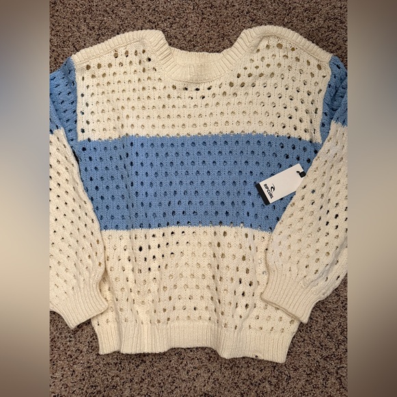 Rip Curl Sweater NEW! - Picture 2 of 6